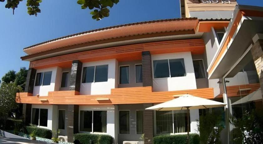 Winhouse Hotel Nan Esterno foto